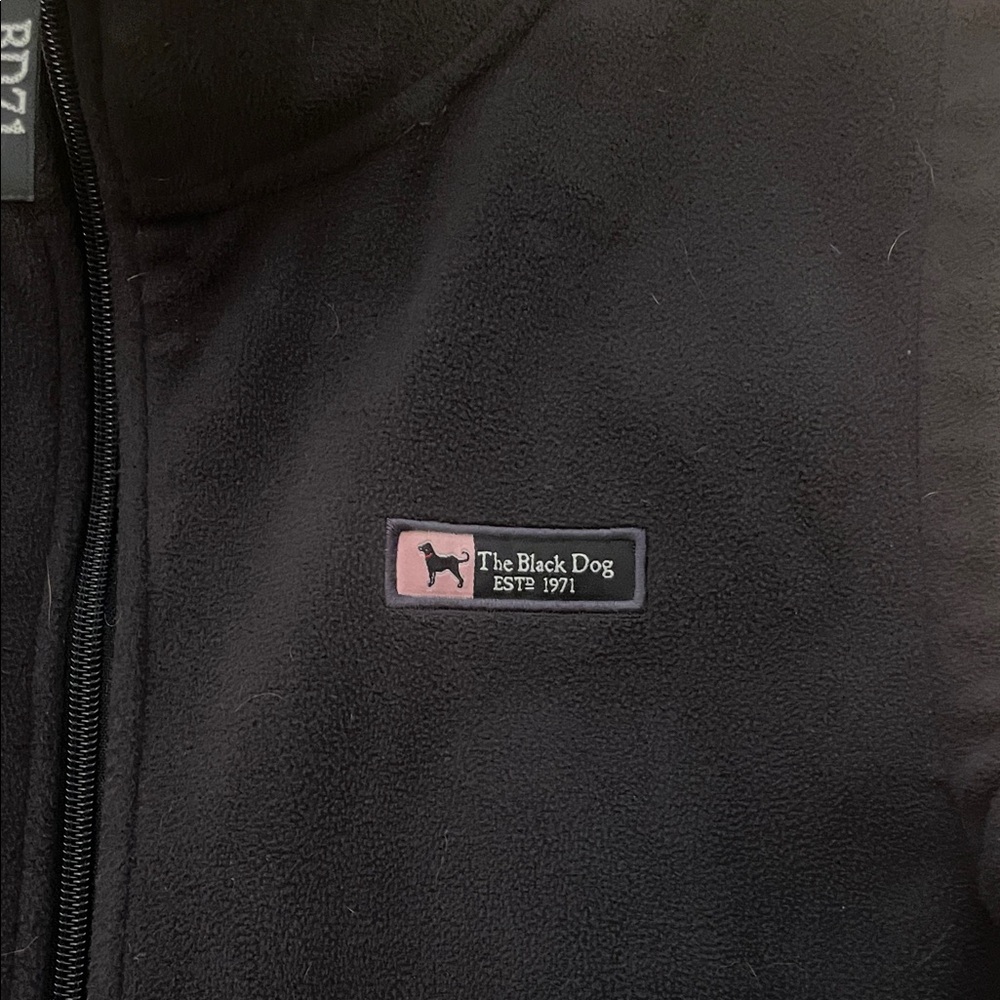 The Black Dog Fleece Vest - Picture 2 of 7